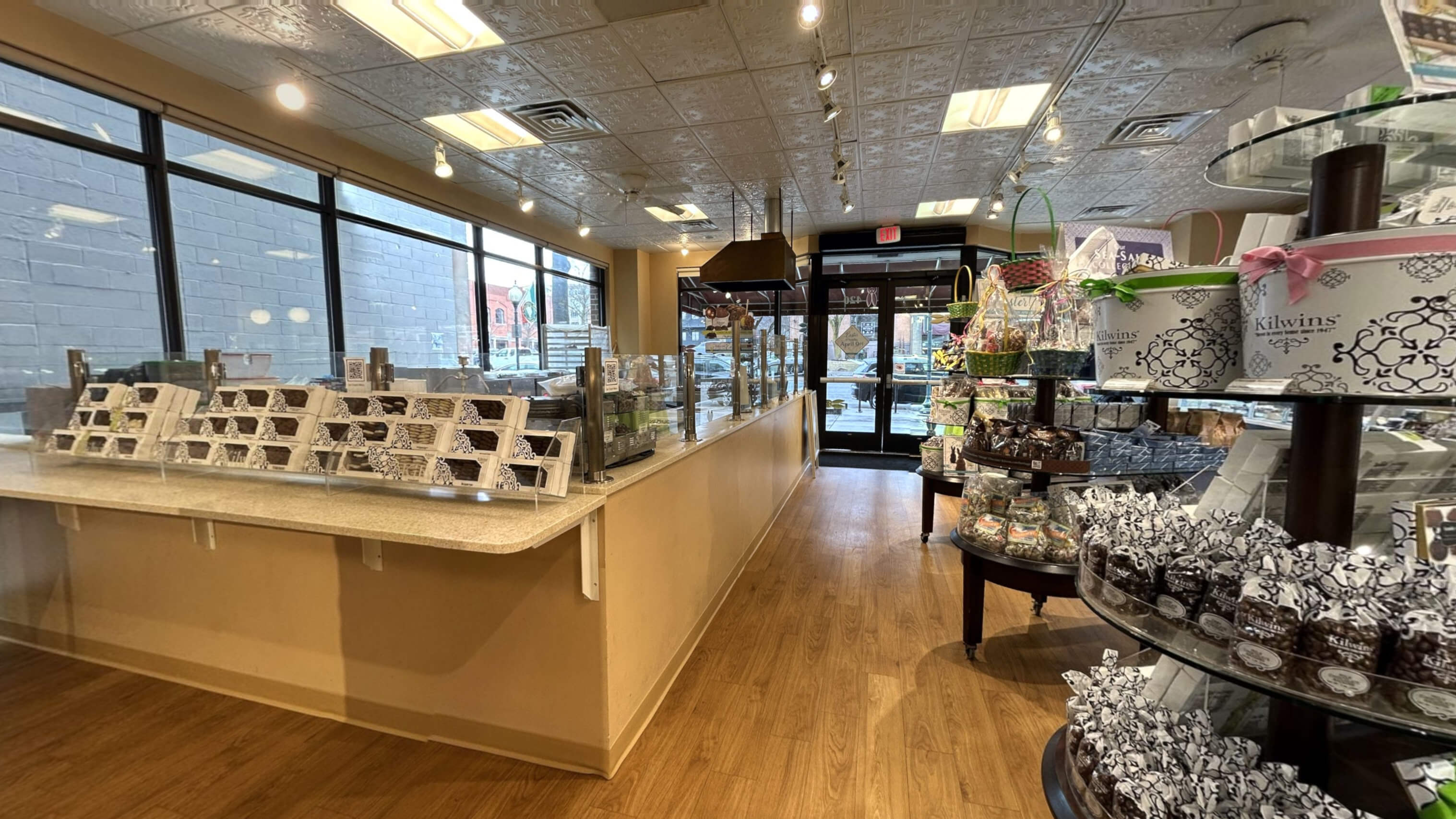 Saratoga Springs Products Display