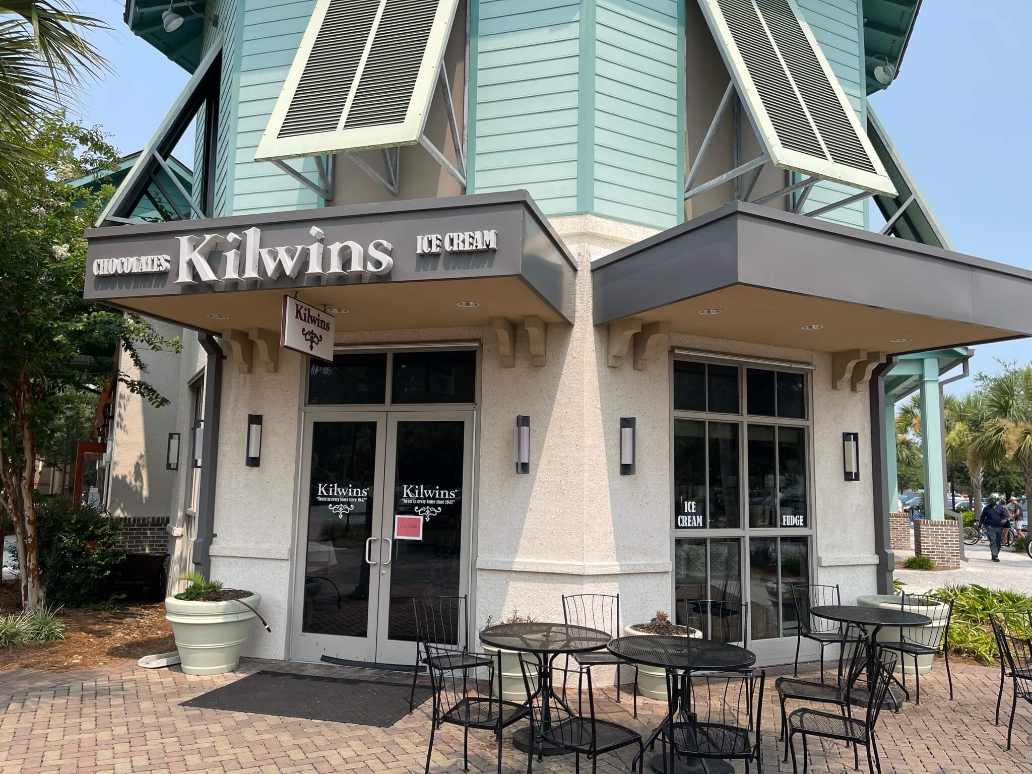 Shelter Cove Storefront