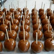 Picture of Caramel Apples on display
